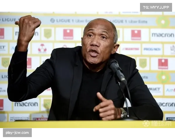 孔布瓦雷生存哲学植入球队,巴黎FC保级战强调比赛即生存理念